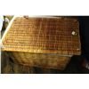 Image 1 : Wicker Hamper with Cloth Lining