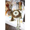 Image 1 : 5 Brass Pieces - Bell, Barometer, etc.