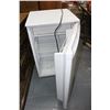 Image 2 : Small Dandy Bar Fridge