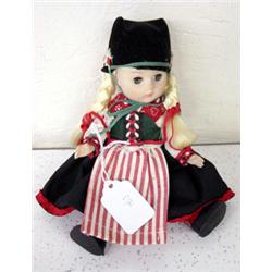 Vogue GInny Blonde Doll