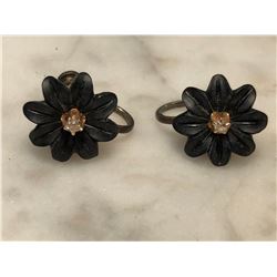 Carved Jet Earrings 10k