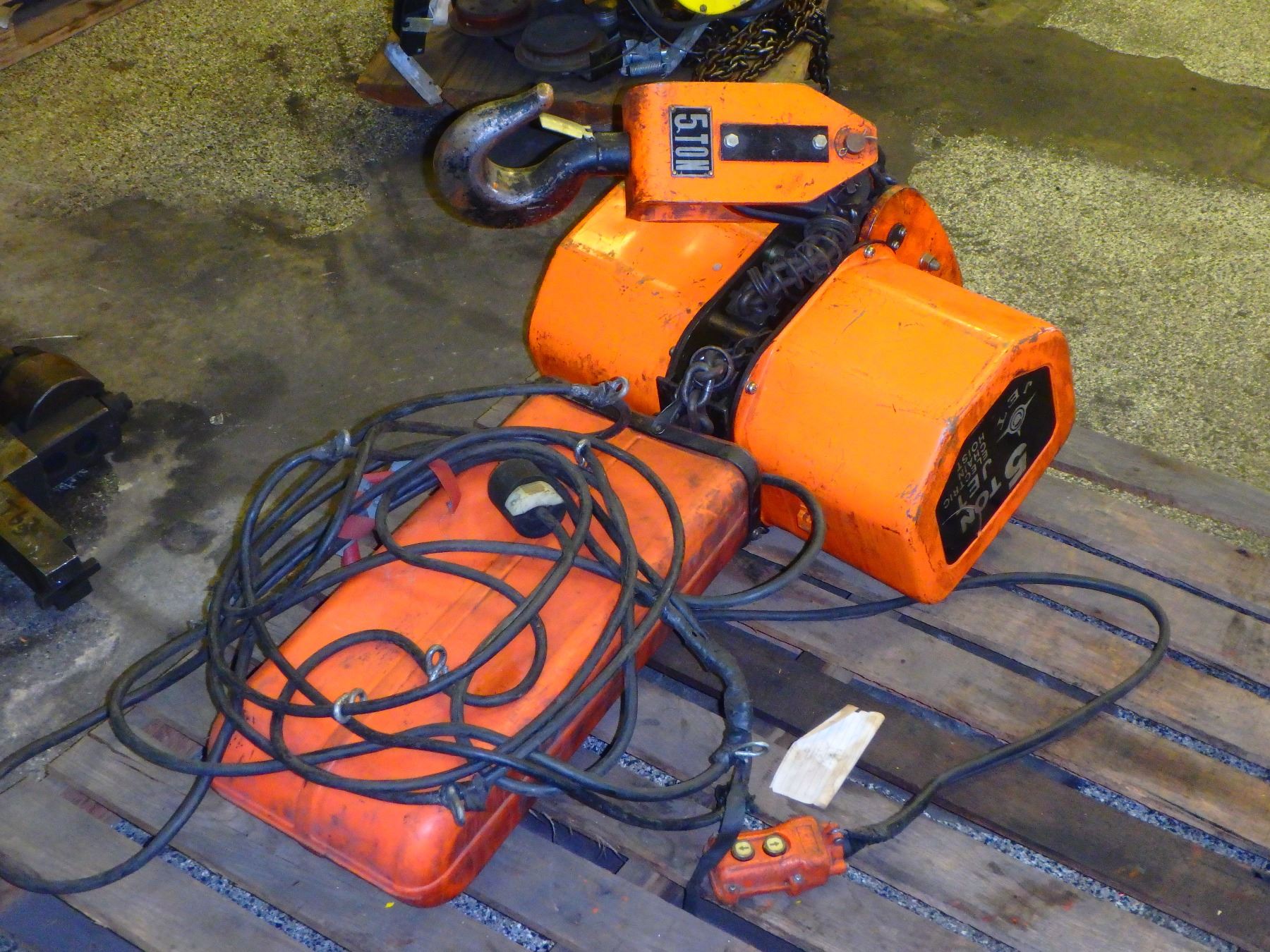 Hitachi, Jet 5 Ton Electric Chain Hoist, M/N: 5HS-3-13