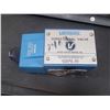 Image 2 : Vickers Directional Control Valve, P/N: 879249 DG4S4 012A B 60