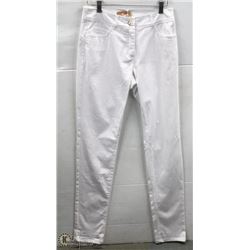 (WOMENS) PAIR OF WHITE PAUL BRIAL SKINNY JEANS SIZE 1