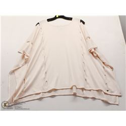 (WOMENS) PURE BABY PINK KNIT TOP WITH ACCENT HOLES SIZE 10