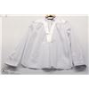 Image 1 : (WOMENS) LAUREN VIDAL SIZE SMALL WHITE DRESS SHIRT WITH