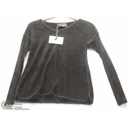(WOMENS) ELISA CAVALETTI BLACK FUZZY SWEATER SIZE SMALL