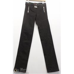 (WOMENS) ADVENTURES DES TOILES BLACK JEANS SIZE 8