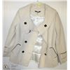 Image 1 : (WOMENS) MIA MELON WHITE KNIT COAT SIZE MEDIUM