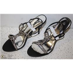 (WOMENS) PAIR OF BLACK OPEN TOE STRAPPY HEELS SIZE 11