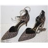 Image 1 : (WOMENS) PAIR OF POINTY TOE SPARKLE LEOPARD PRINT HEEL SIZE