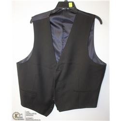(MENS) BLACK & NAVY VEST SIZE 44R