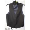 Image 1 : (MENS) BLACK & NAVY VEST SIZE 38R
