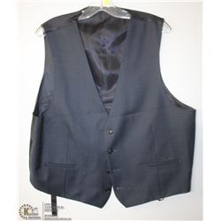 (MENS) NAVY & BLACK VEST SIZE 46R