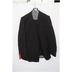 (MENS) BELLISSIMO BLACK SUIT JACKET SIZE 42T & PANTS 36L