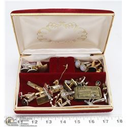 LOT OF VINTAGE CUFFLINKS. JEWELRY