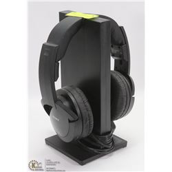 SONY WIRELESS HEADPHONES W/ CHARGING STATION