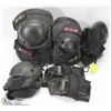 Image 1 : TWO SETS OF ELBOW PADS SOLD WITH KNEE PADS AND