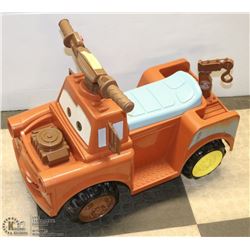 #33-CHILDRENS 6VOLT TOY TOW TRUCK