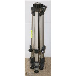 SLIK 88N TRIPOD