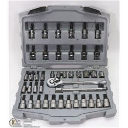 MASTERCRAFT SOCKET/ BIT SET IN CASE