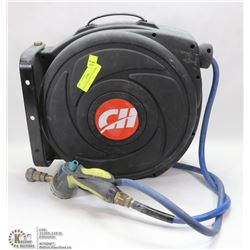 RETRACTABLE REEL WITH HOSE