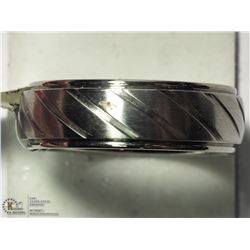 STAINLESS STEEL MEN'S RING SIZE 9