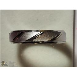 STERLING SILVER RING SIZE 5.25