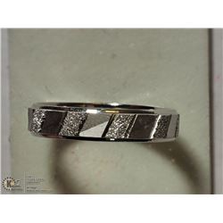 STERLING SILVER RING SIZE 6