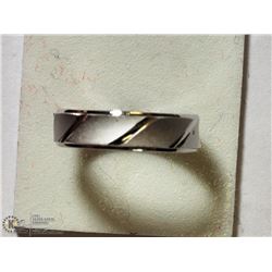STERLING SILVER RING SIZE 3.5