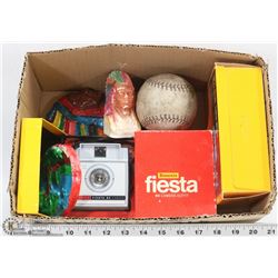 ESTATE BOX WITH VINTAGE BROWNIE CAMERAS