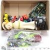 Image 1 : ESTATE FLAT OF VINTAGE TOYS