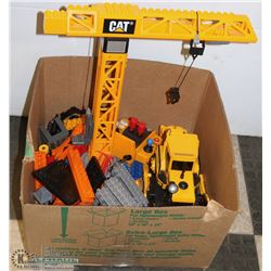 BOX W/MEGA BLOCKS CAT TOWER CRANE,