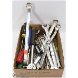 FLAT OF ASSORTED HAND TOOLS