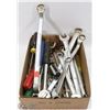 Image 1 : FLAT OF ASSORTED HAND TOOLS