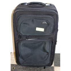 SAMSONITE ROLLING CARRY-ON SUITCASE W/ HANDLE