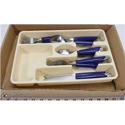 20 PC SILVERWARE SET WITH TRAY