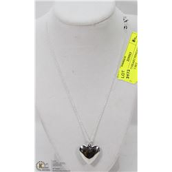 LADIES 3D HEART PENDANT AND NECKLACE SET