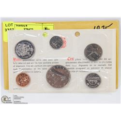 1975 UNCIRCULATED COIN SET ISSUED FROM MINT