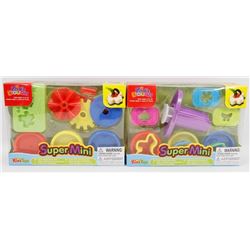 LOT OF 2 DIFFERENT KIDS DOUGH SUPER MINI SETS