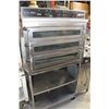 Image 2 : DOYON 3-DOOR PIZZA OVEN W/ CUSTOM STAND