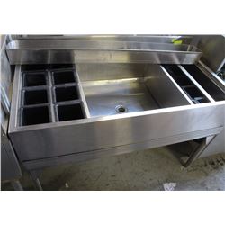 4 FT JOCKEY STATION W/ INSERTS & FRONT BASKET