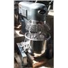 Image 2 : 10 QT. GEAR DRIVEN COMMERCIAL MIXER  NEW