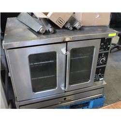 GARLAND ELECTRIC CONVECTION OVEN WTH LEGS