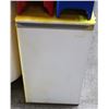 Image 1 : DANBY BAR FRIDGE YELLOW