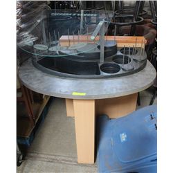 SERVERS CUTLERY STATION WITH SNEEZE GUARD