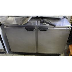REFIDGERATED 2-DOOR BEVERAGE-AIR COOLER W/ UPPER