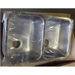 NEW STAINLESS STEEL DOUBLE WELL SINK