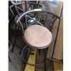 Image 1 : 3 SWIVEL BAR STOOLS