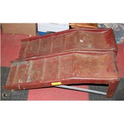 PAIR OF CAR RAMPS